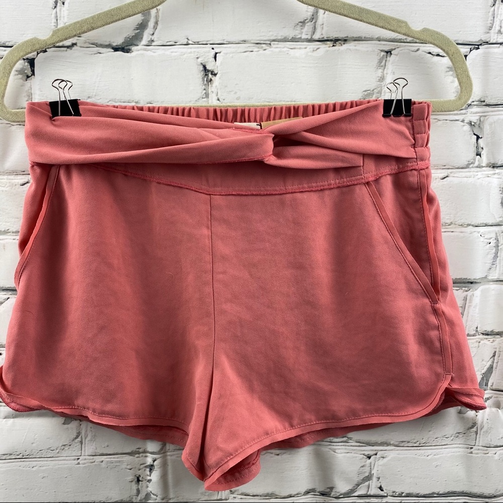 Wilfred free silky rose shorts